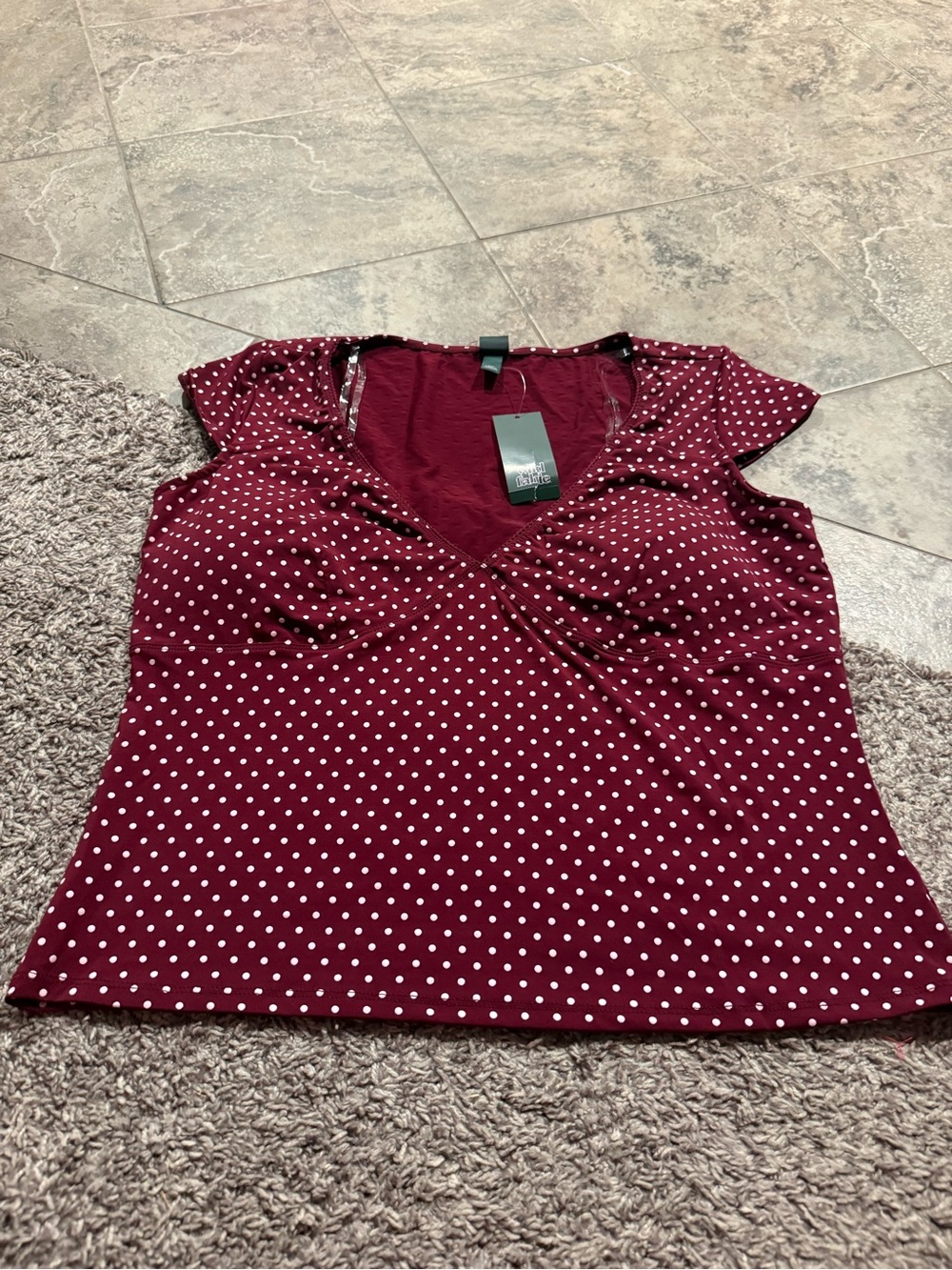 🍦Women’s Polka Dot V-Neck Top - Burgundy